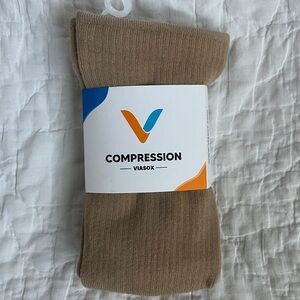 NWT Viasox COMPRESSION SOCKS Tan Knee Hi Medium Men 6-8 Women 5-9 Solid New